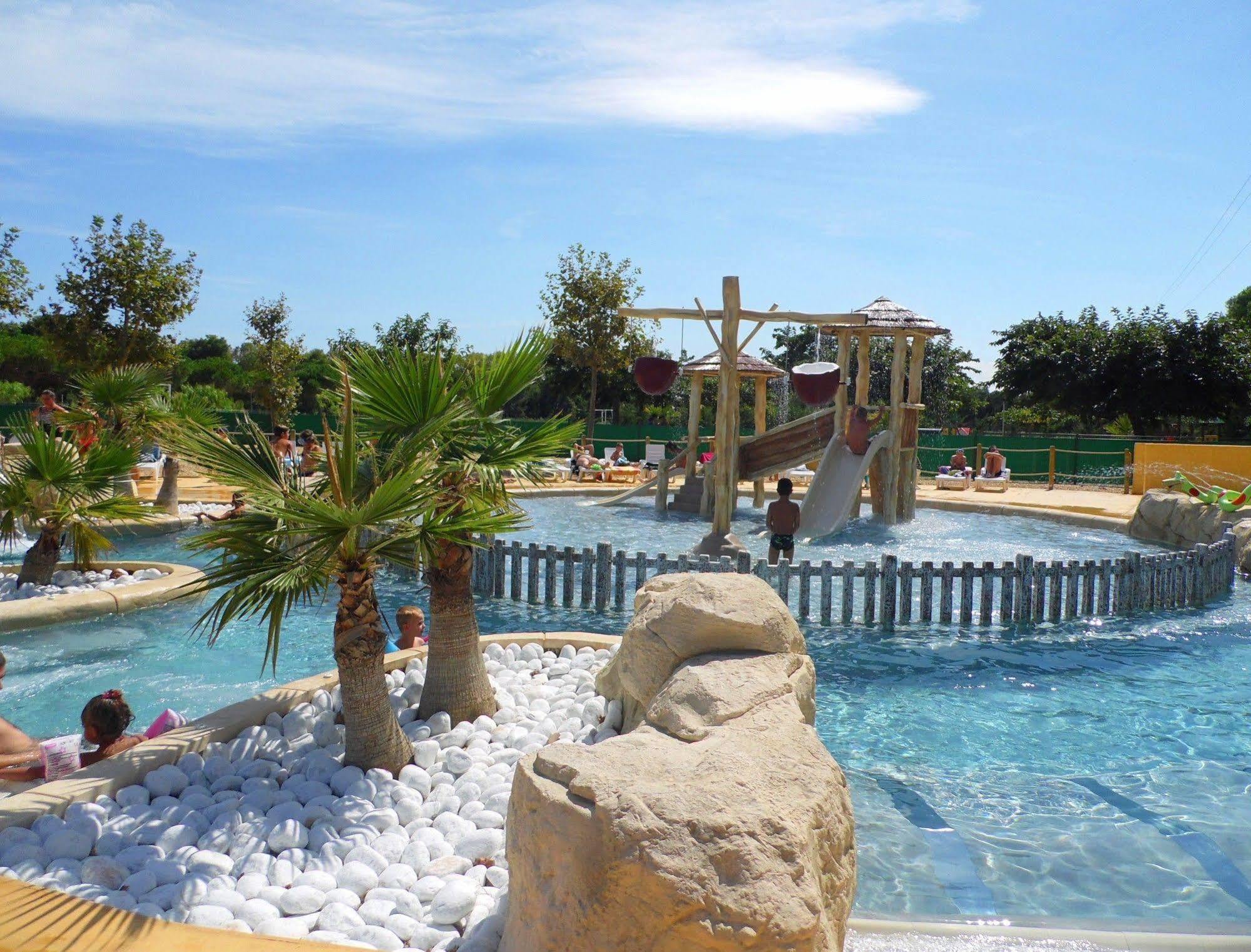 Camping Le Sainte Marie エクステリア 写真