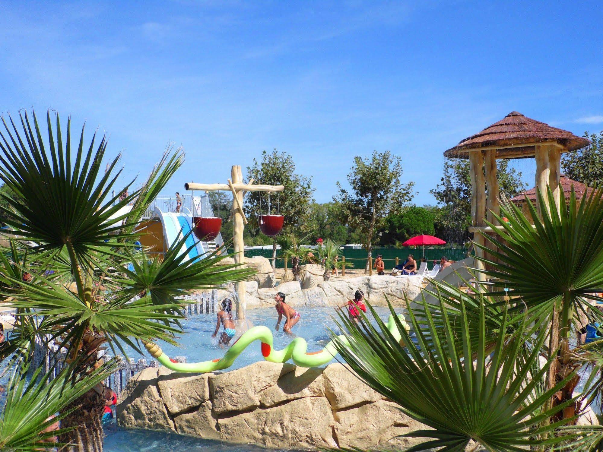 Camping Le Sainte Marie エクステリア 写真