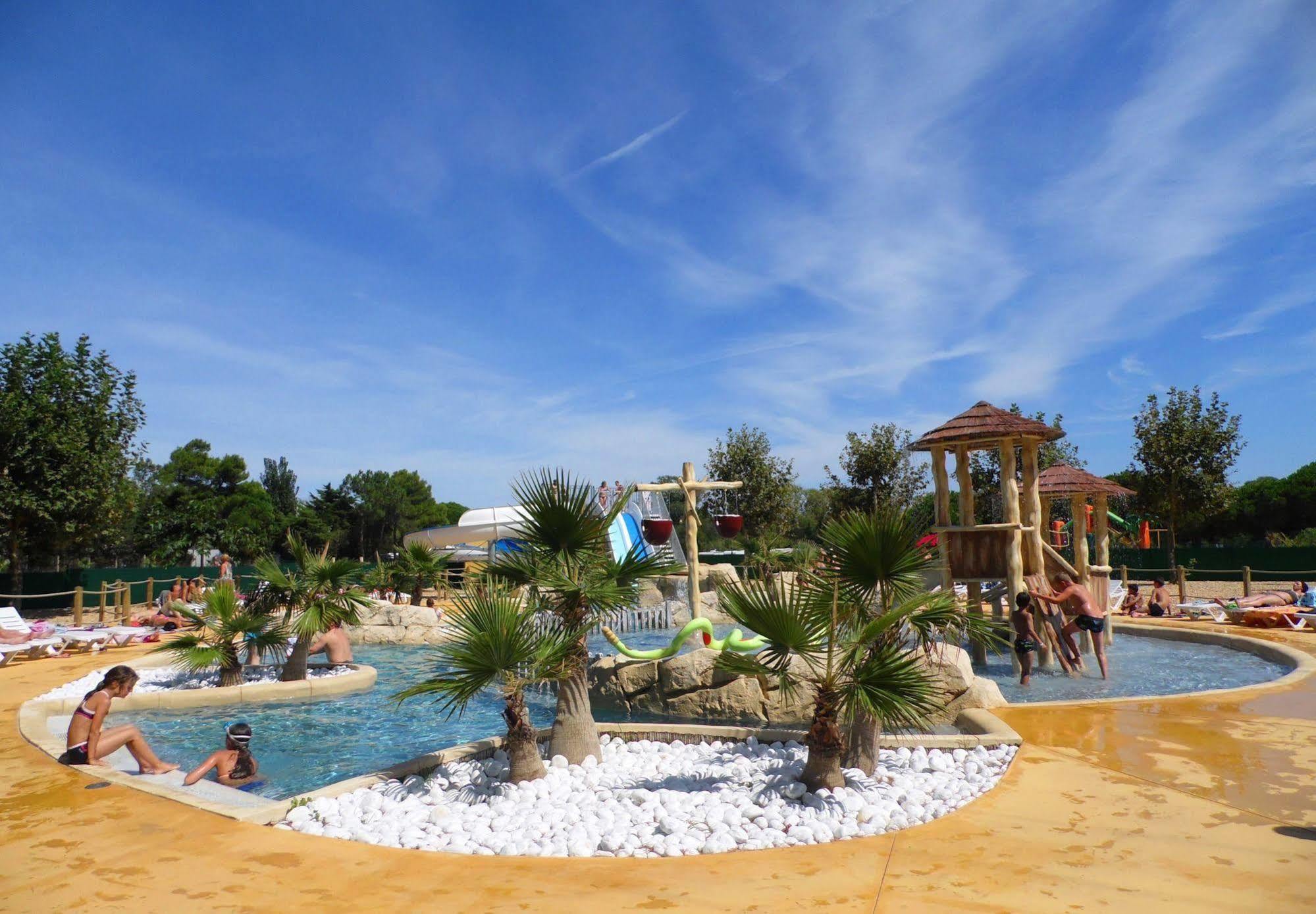 Camping Le Sainte Marie エクステリア 写真